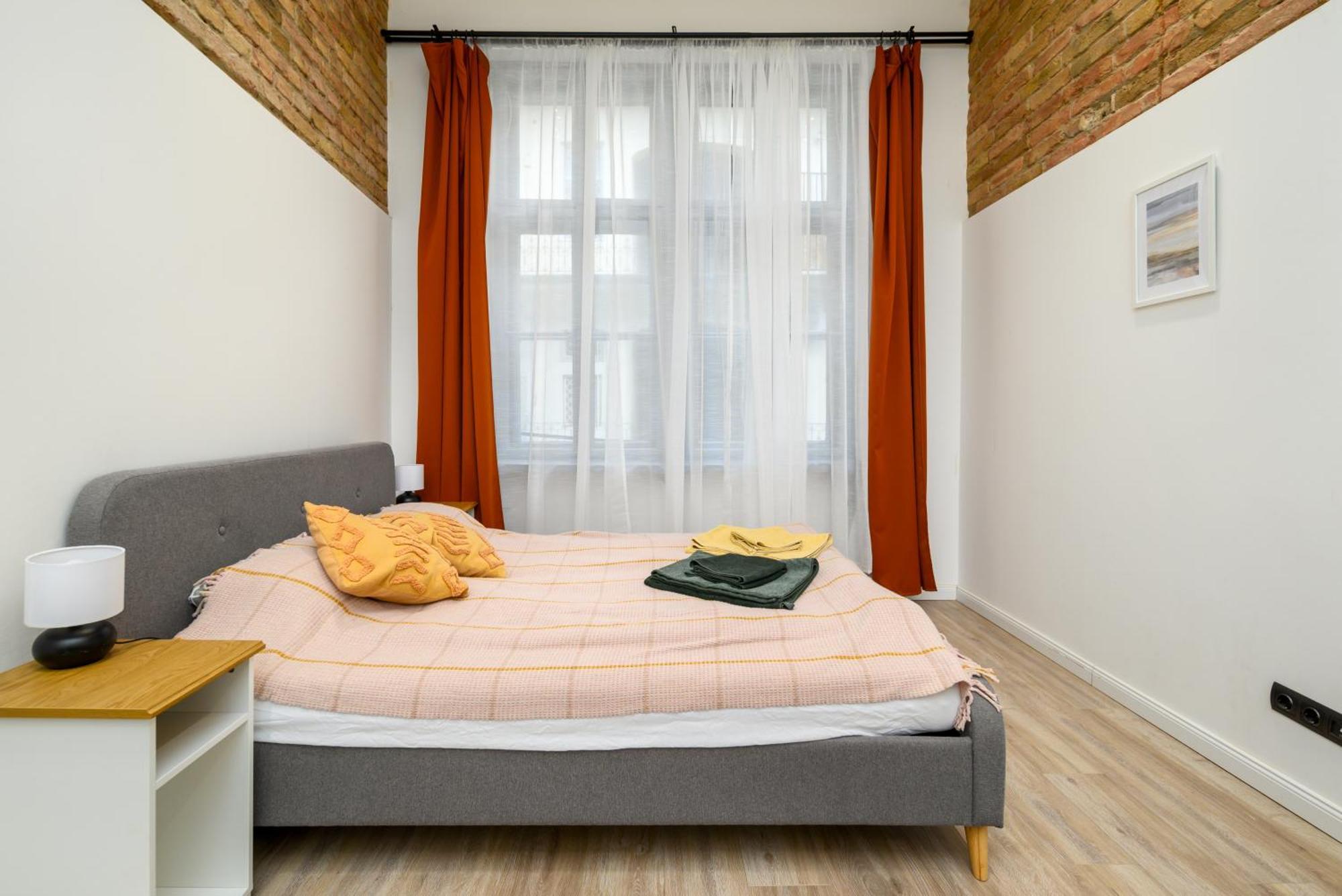 Downtown Apartment 2 Minutes From Opera House Boedapest Buitenkant foto